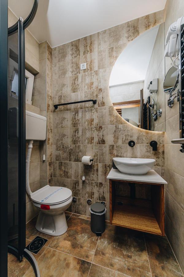 Boutique Luxury Apartments Kragujevac Ngoại thất bức ảnh